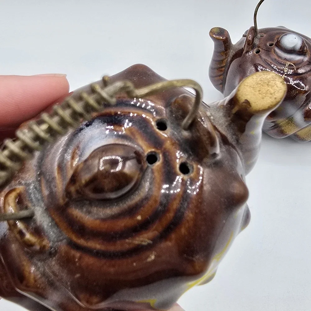 Vintage Redware Conch Shell / Teapot Salt & Pepper Shakers, Japan 1950s RARE